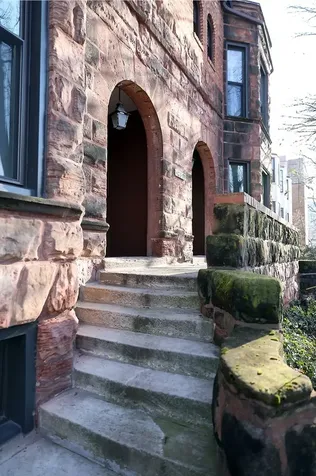 5427 South Blackstone Avenue Chicago IL 60615