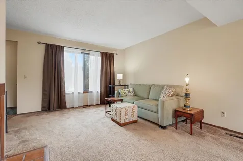 1214 Lancaster Drive Champaign IL 61821