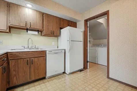 1214 Lancaster Drive Champaign IL 61821