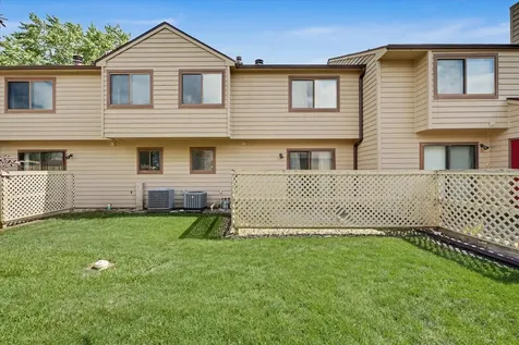 1214 Lancaster Drive Champaign IL 61821
