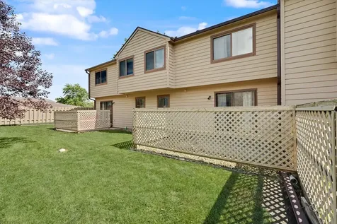 1214 Lancaster Drive Champaign IL 61821