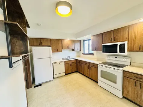 1212 Lancaster Drive Champaign IL 61821