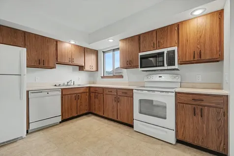 1212 Lancaster Drive Champaign IL 61821