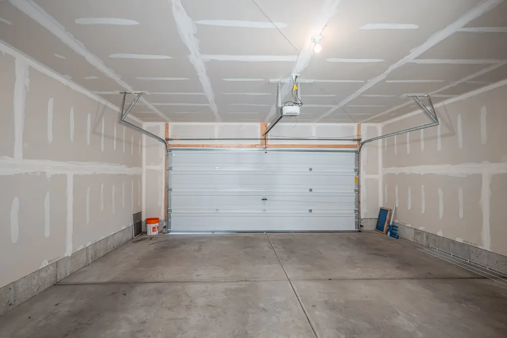 857 Finley Drive Aurora IL 60504