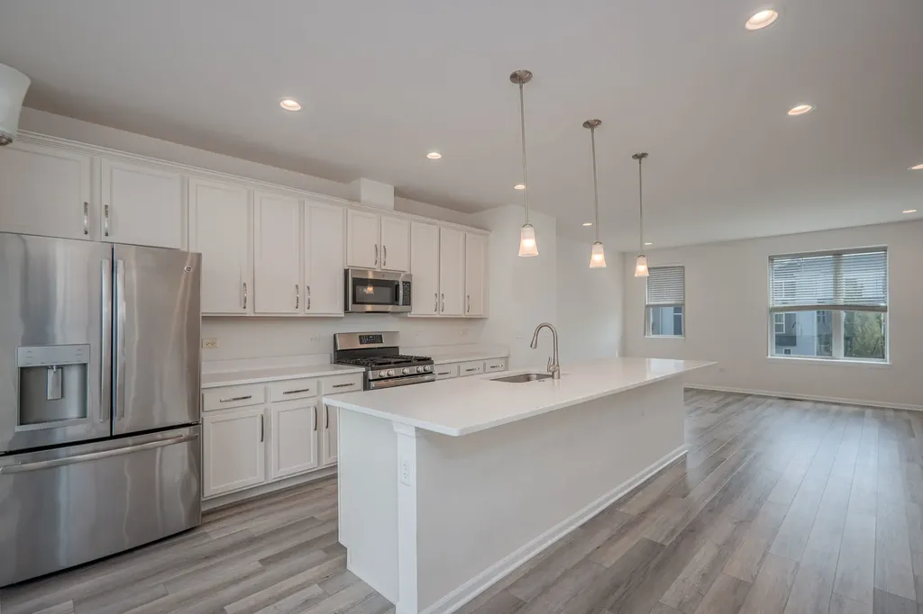 857 Finley Drive Aurora IL 60504