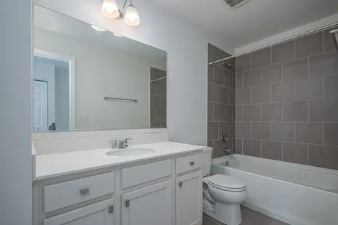 857 Finley Drive Aurora IL 60504