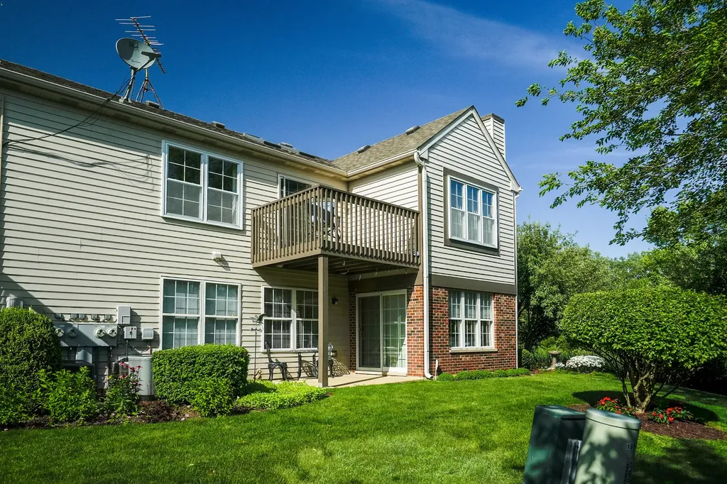 1994 Gary Court Schaumburg IL 60193