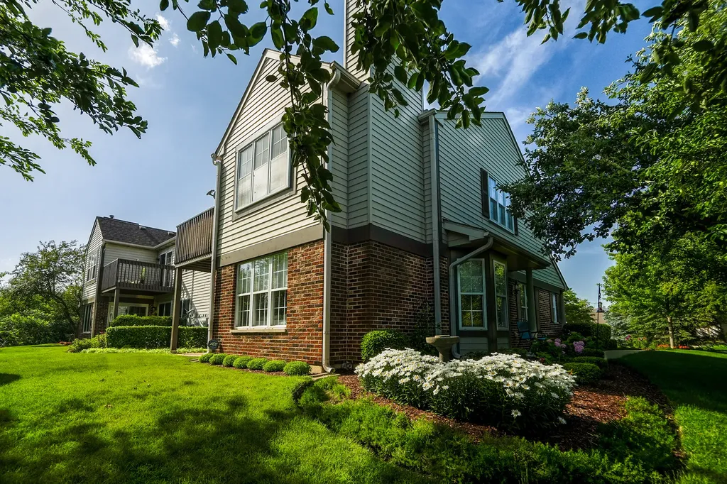 1994 Gary Court Schaumburg IL 60193