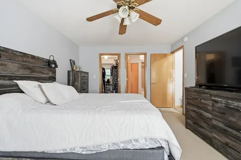1994 Gary Court Schaumburg IL 60193