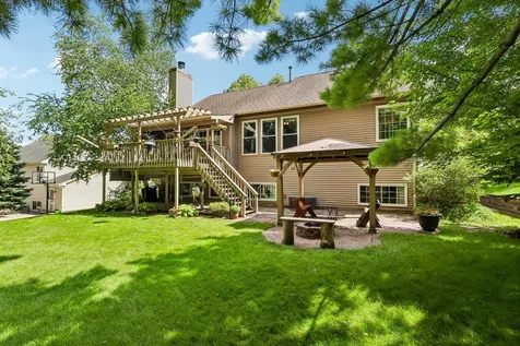 442 Harbor Drive Carpentersville IL 60110