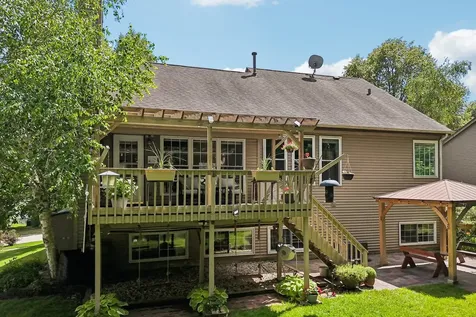 442 Harbor Drive Carpentersville IL 60110