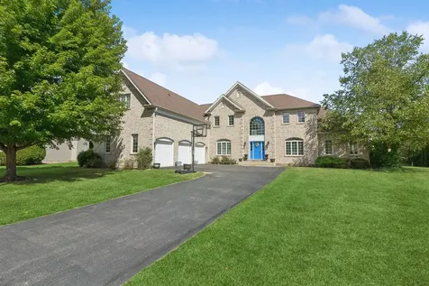 391 Lake Run Lane North Aurora IL 60542