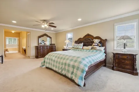 391 Lake Run Lane North Aurora IL 60542