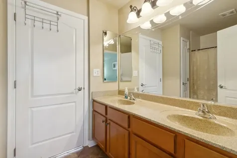 391 Lake Run Lane North Aurora IL 60542