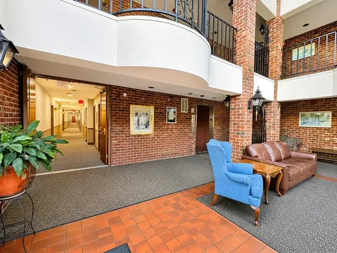 520 Biesterfield Road Elk Grove Village IL 60007