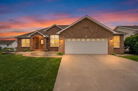 2939 Vaughndale Drive Machesney Park IL 61115