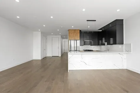 3008 West Belmont Avenue Chicago IL 60618