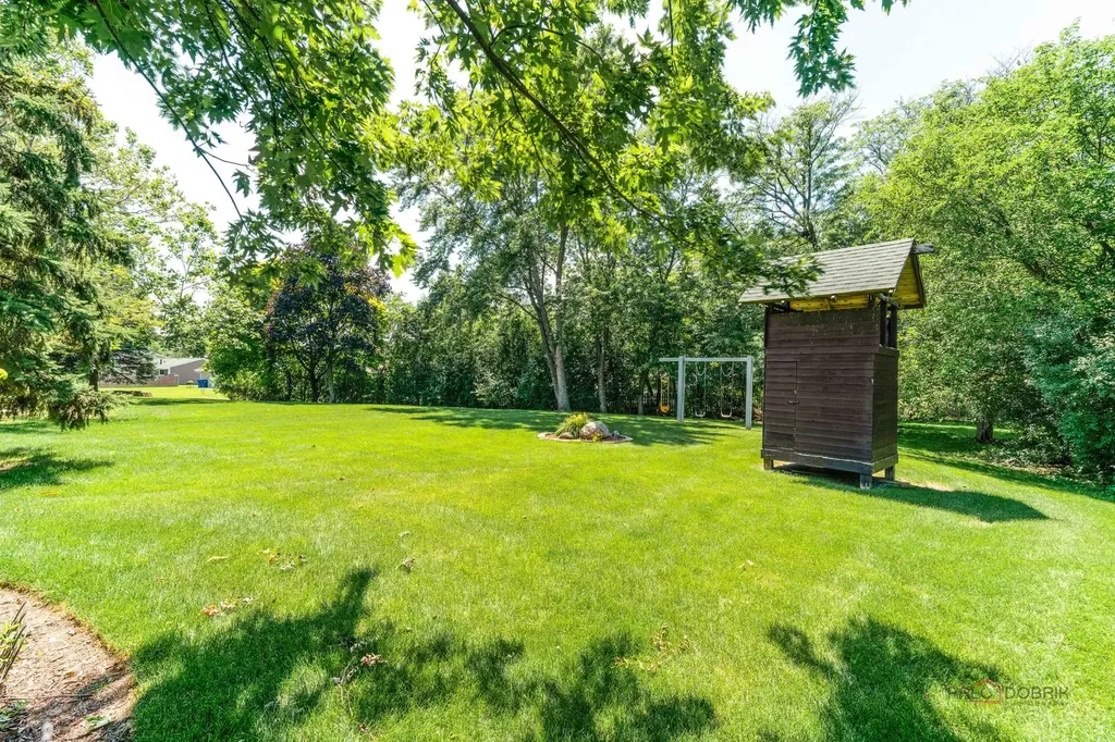 820 Long Meadow Drive Schaumburg IL 60193