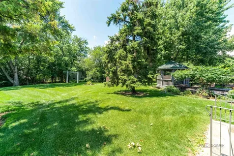820 Long Meadow Drive Schaumburg IL 60193