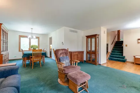 820 Long Meadow Drive Schaumburg IL 60193
