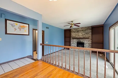 983 Valleyview Drive Bartlett IL 60103