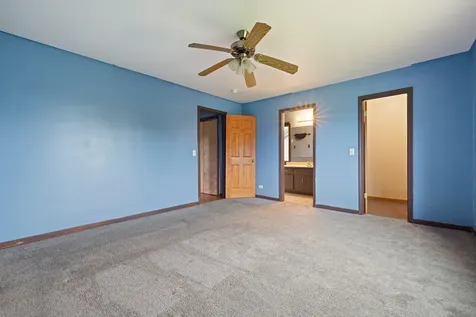 983 Valleyview Drive Bartlett IL 60103