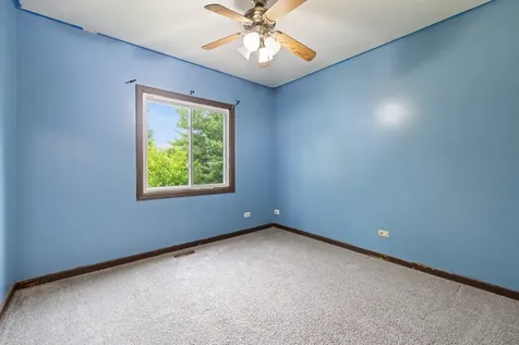983 Valleyview Drive Bartlett IL 60103