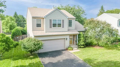 1944 Woodhaven Drive Bartlett IL 60103