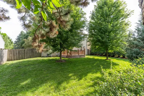 1944 Woodhaven Drive Bartlett IL 60103