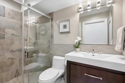 922 Ash Street Winnetka IL 60093
