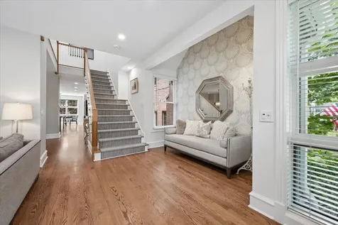 922 Ash Street Winnetka IL 60093