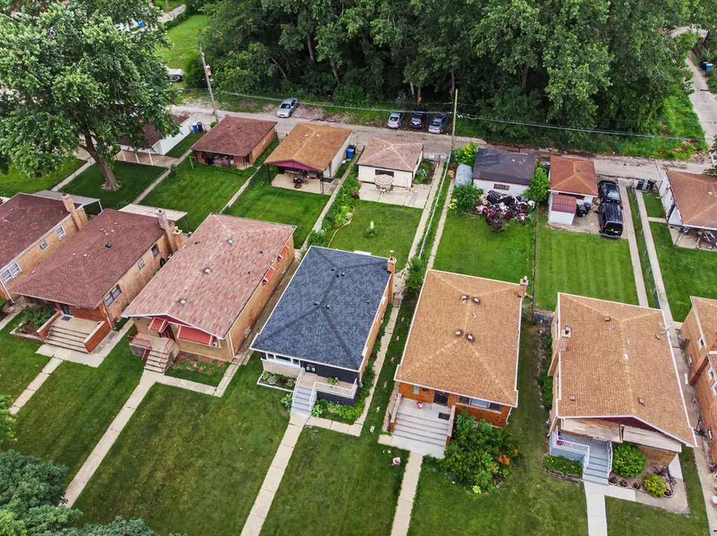 12326 South Indiana Avenue Chicago IL 60628