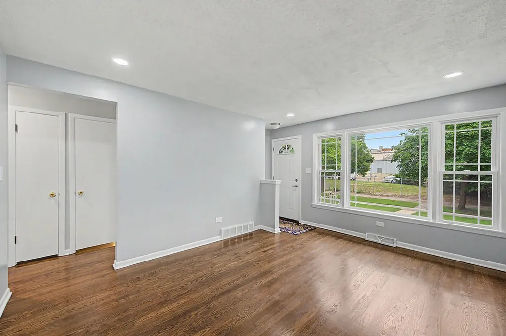 12326 South Indiana Avenue Chicago IL 60628