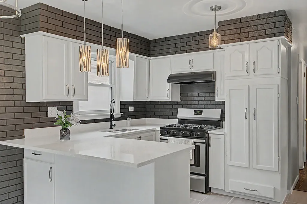 12326 South Indiana Avenue Chicago IL 60628