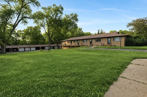 322 Maple Drive Morris IL 60450