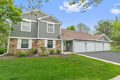 201 Maplebrook Court Schaumburg IL 60194