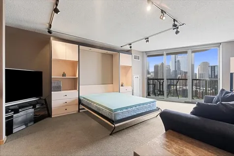 111 West Maple Street Chicago IL 60610