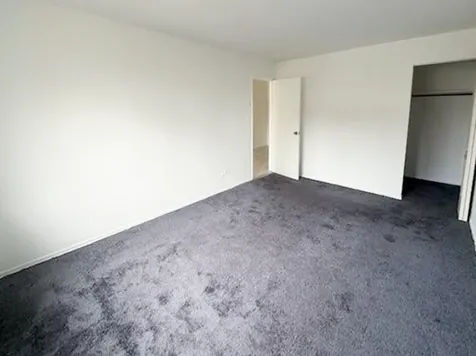 5100 North Sheridan Road Chicago IL 60640