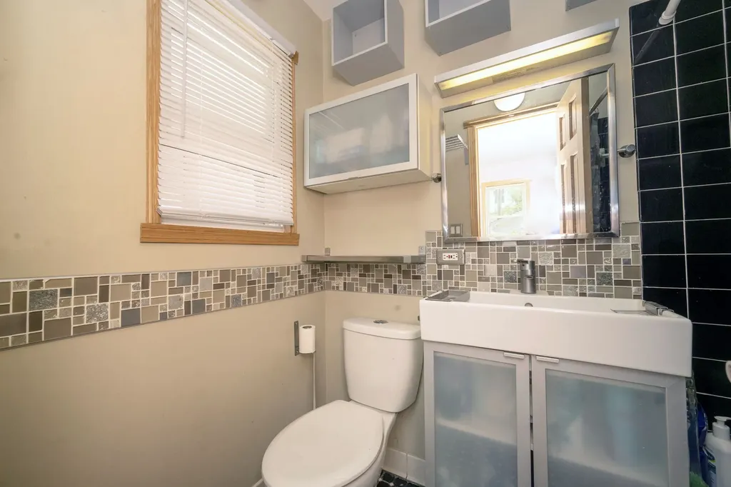 3936 North Oconto Avenue Chicago IL 60634