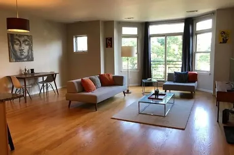 943 West 14th Place W Chicago IL 60608