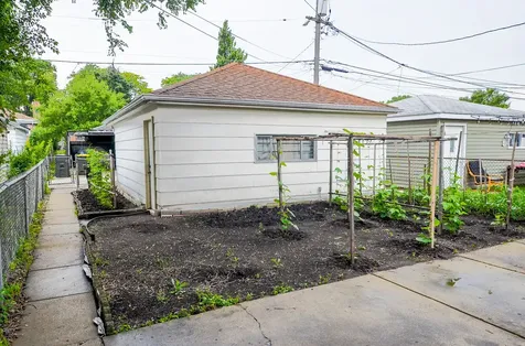 5010 Forster Avenue Schiller Park IL 60176