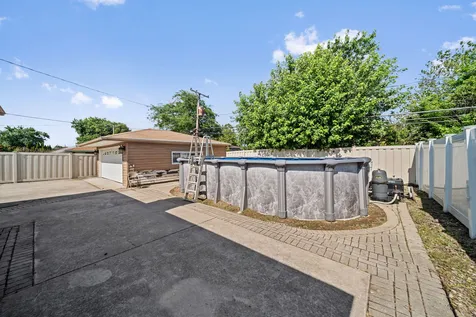 2607 Mayfair Avenue Westchester IL 60154