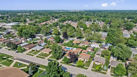 2607 Mayfair Avenue Westchester IL 60154