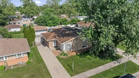 2607 Mayfair Avenue Westchester IL 60154