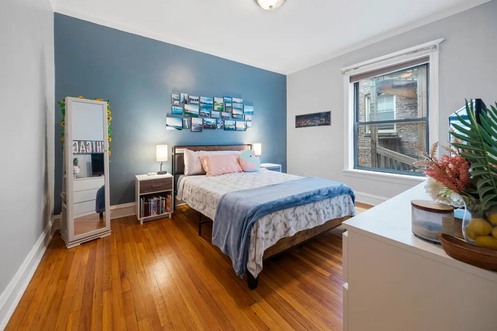 5522 South Cornell Avenue Chicago IL 60637