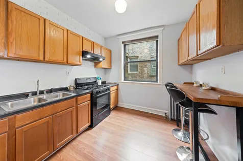 5522 South Cornell Avenue Chicago IL 60637
