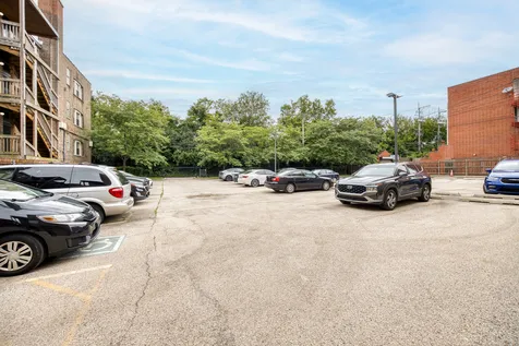 5522 South Cornell Avenue Chicago IL 60637