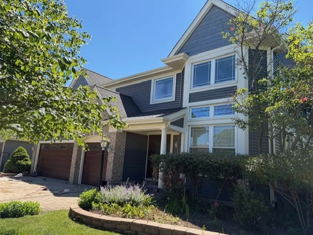 280 Pembrook Lane Mundelein IL 60060