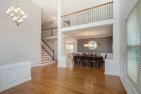 280 Pembrook Lane Mundelein IL 60060