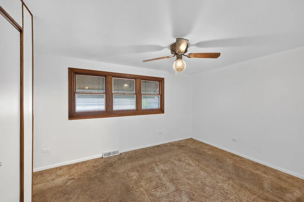 12723 South Marquette Avenue Chicago IL 60633